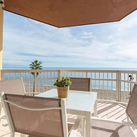 Апартаменты Tgh/ Frente Al Mar Фуэнхирола
